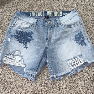 Shorts size 7